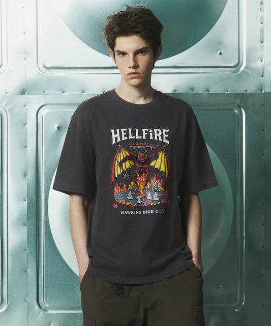 [Stranger Things Collaboration] HELLFIRE CLUB T-shirt 3 [Charcoal Gray]