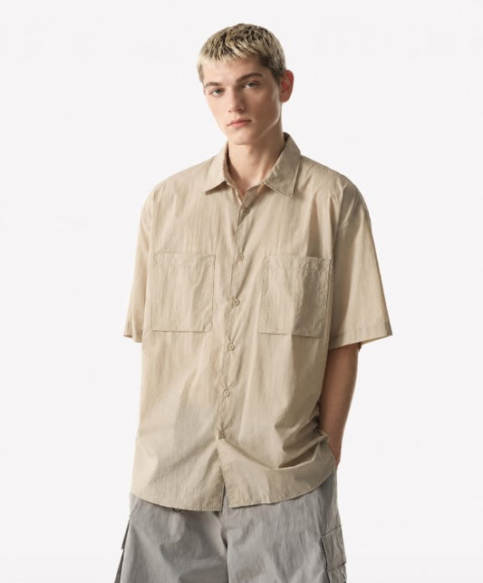 [City Leisure] Lightweight Nylon Oversized Short-Sleeved Shirt [Grayish Beige]